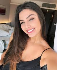 Maria Silva com seu cachorro Thor